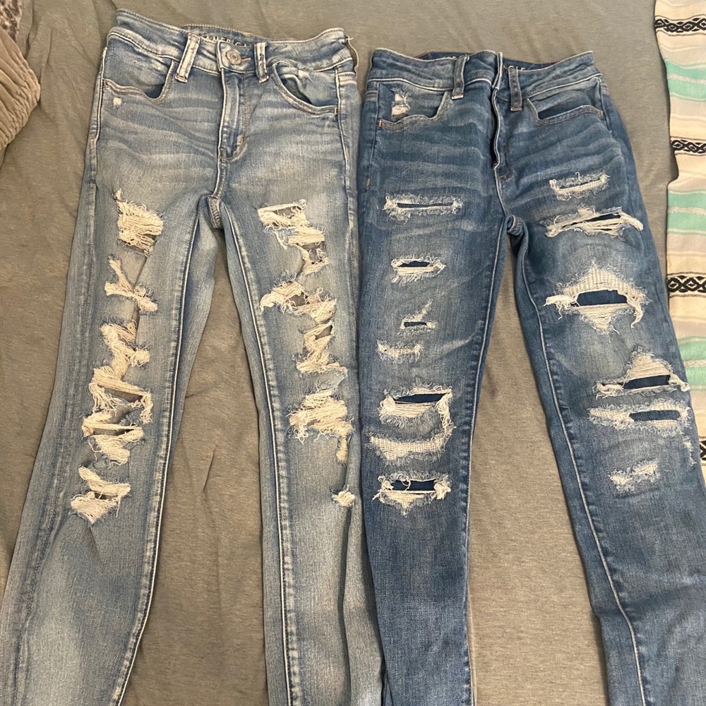AMERICAN EAGLE RIPPED SKINNY JEANS 2 FOR 1